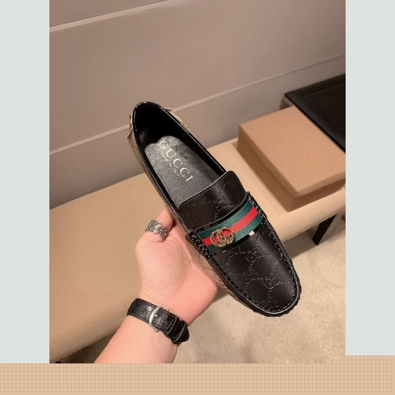 G*u*i leather shoes